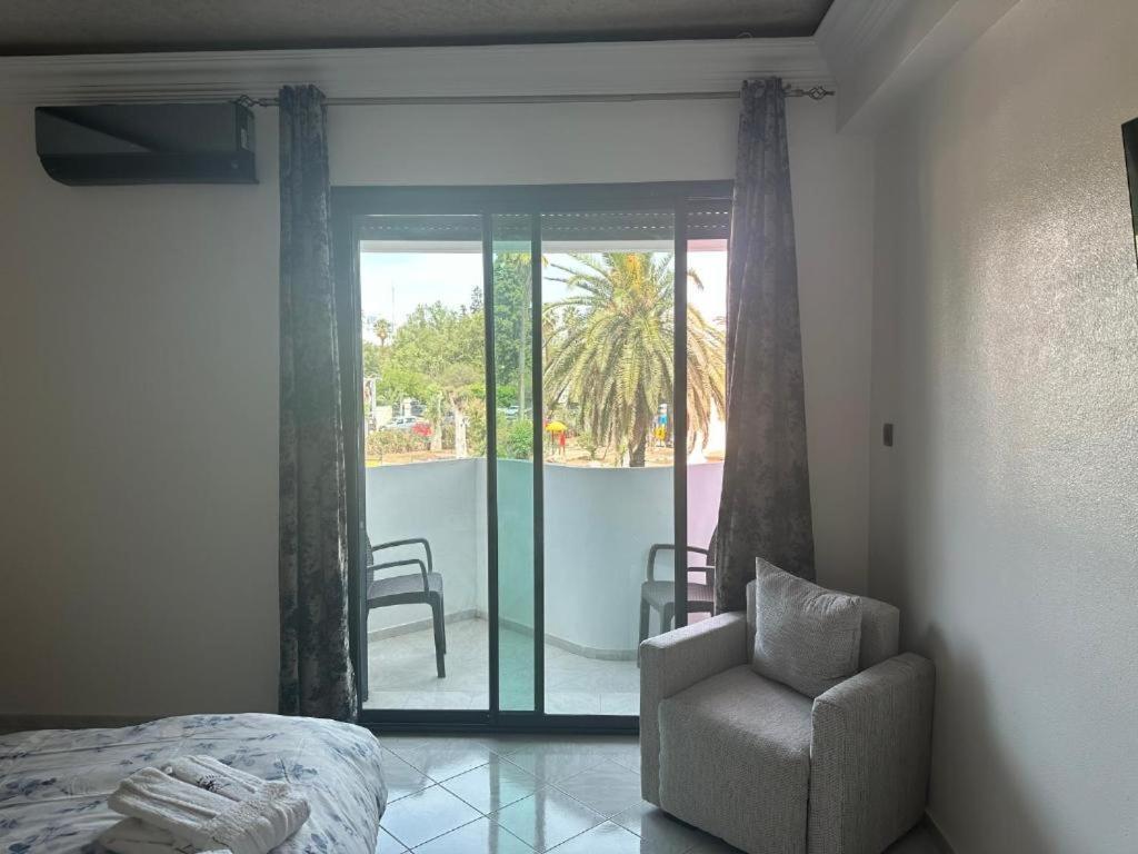 Appartements Nia Confort, Plein Centre Ville, Avec Terrasse Fez Bagian luar foto